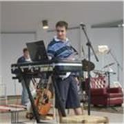 Guitarrista ofrece clases particulares para todos los niveles y edades. Online y presencial