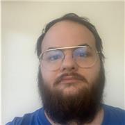 Professeur d'informatique, spécialisé dans le hardware mais compétent en software. Parfait pour collège, lycée et même senior.