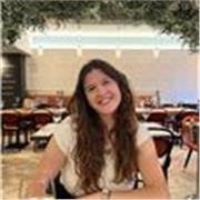 Native English university student (studying French) who wants to share her passion learning languages!