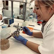 Graduada en ciencia y tecnología de alimentos con Master en I+D+i en la IA en la UCM con gran experiencia en el sector.