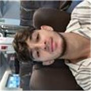 Estudiante en la universidad , apto a dar clase a jovenes y adultos.