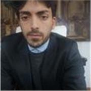 Mi sono laureato all'Alma Mater di bologna con la votazione di 110/110L. Mi è sempre piaciuta l'idea di poter insegnare diritto, sopratutto considerando gli scarsi stimoli ricevuti da me in passato dai miei insegnanti. Credo sia facile insegnare, ci vuole