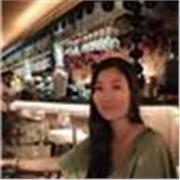 Profesora de inglés para alumnos que quieran estudiar o trabajar fuera del país. También doy apoyo escolar