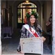 Graduada en lenguas modernas, culturas y literaturas extranjeras. Aprendiz de profesorado