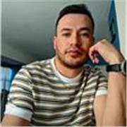 Licenciado en filosofía, con experiencia en docencia a niños multigrado