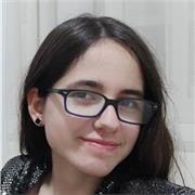 Estudiante de universidad en la carrera de biología, apta para dar clases de materias tanto de ciencias como de idiomas.