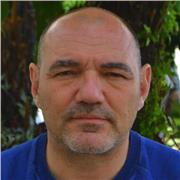 Sono un ingegnere appassionato di matematica. Do lezioni private da molti anni a studenti di scuola media inferiore e superiore. Mi vanto di essere un ottimo docente e ho il pregio di far comprendere anche i concetti più difficili e complicati