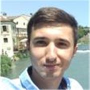 Insegnante di spagnolo impartisce lezioni private a studenti e adulti, online e in presenza