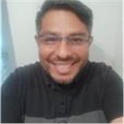 Profesor de clases de computación para todas las edades