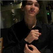 Diplomato al liceo delle scienze umane per aiuto compiti e ripetizioni per elementari e medie