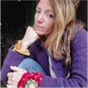 Docente di Pittura (Accademia Belle Arti) | 10 Anni di Esperienza | Workshop di ReDesign e Arte Sostenibile 