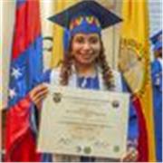 Profesora de literatura con 4 años de experiencia en el dominio de la lengua castellana