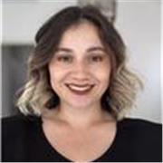 Maestra por profesión y vocación , con experiencia de 3 años , con actitud para guiar a los estudiantes