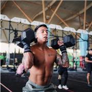 Entrenador personal especializado en entrenamiento funcional, preparación física, Crossfit y halterofilia. Para todos los niveles