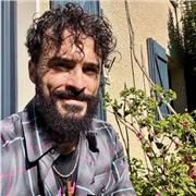 Bonjour ! Je suis disponible immédiatement et toujours motivé, n'hésitez pas à me contacter !