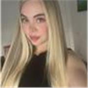 Me defino como una persona dinámica, creativa y comunicativa, con mucha energía positiva, le podría dar clase a principiantes