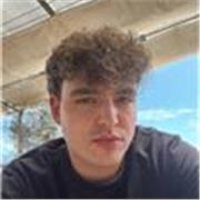 Estudiante de Grado de Educación Primaria, con muchas ganas de ayudar a niños que necesitan apoyo educativo.
