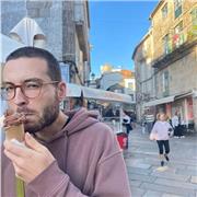 Hola Soy ingenierio y estudiante del master de profesorado. Tengo experiencia en dar clases particulares de mates y dibujo