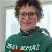 Secrétaire bilingue anglais, titulaire du BTS trilingue (allemand, anglais ) donne cours d'anglais tous niveaux.