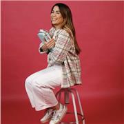 Busco dar clases de inglés tanto particulares como en una academia