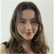 Profesora dinámica de inglés ofrece clases particulares para aprender y perfeccionar tu nivel de inglés de manera efectiva.
