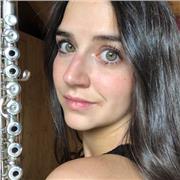 Flautista professionista offre lezioni di flauto traverso, di teoria e solfeggio, di storia della musica e di iniziazione musicale. Otterrai i migliori risultati nel minor tempo possibile e... divertendoti!