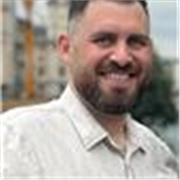 Mathematiker mit PhD biete ich nasch Hilfe sowohl für die Schüler als auch für die Uni Studierende