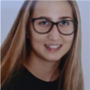 Soy Paula, tengo 20 años y me gustaría dar clases particulares a niños de primaria ya que siempre me ha gustado enseñar a los niños. He terminado el bachiller científico y un grado Superior de Ortoprótesis y Productos de Apoyo