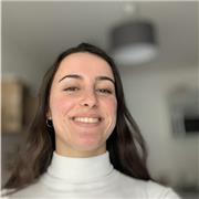 Je suis actuellement dans ma troisième année d’étude, en école de commerce, j’ai fait au préalable une classe préparatoire ECS