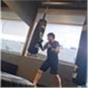 Profesor de fútbol divertido y dinámico para todas las edades. Con pasión por el deporte y experiencia previa de monitor.