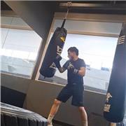 Profesor de fútbol divertido y dinámico para todas las edades. Con pasión por el deporte y experiencia previa de monitor.