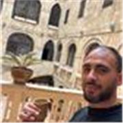 Madrelingua arabo palestinese, laureato in Italia, offre lezioni online personalizzate di arabo.