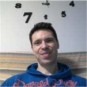 laureato offre aiuto per studenti di scuole medie