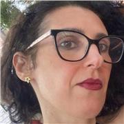 Insegnante e traduttrice di romanzi offresi come insegnante