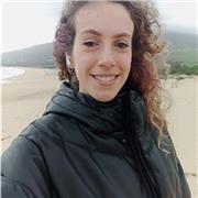 Profesora titulada en Biología y Neurociencias con años de experiencia en clases de apoyo, imparte clases de forma online (Matemáticas, Biología, Física y Química)