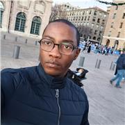 Prof en conception d’applications avec un ide francais .