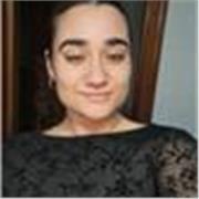 Profesora de lengua castellana y literatura, actualmente cursando filología hispánica en la UCA