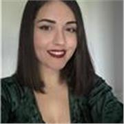 Graduada en filología inglesa y con un máster en traducción, doy clases de refuerzo de inglés y lengua castellana en Sevilla, tanto de forma presencial como online