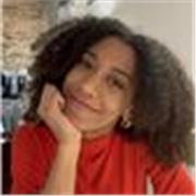 Studentessa universitaria in mediazione linguistica e culturale, pronta a seguire chiunque voglia apprendere la lingua inglese.