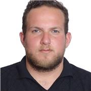 I give private lessons in accordance to your level and needs.