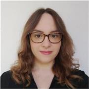 Profesora de inglés profesional y preparación de exámenes de Cambridge