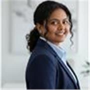 Pflegepädagoge in Ausbildung mit Berufserfahrung im Altenheim und internationaler Lehrerfahrung.