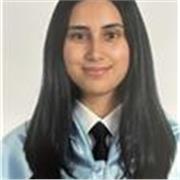 Graduada en Educación Primaria con mención en Inglés. Nivel Avanzado de Inglés acreditado con certificado C2 de Cambridge