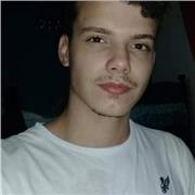 Professor de Matemática com licenciatura plena. Experiência com aulas particulares presenciais ou remotas, para Fund. e E. Médio