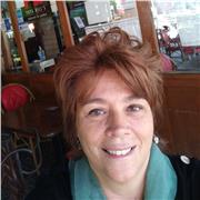 Sono un essere UMANO. Mi chiamo Gabriella e insegno italiano e Spagnolo e come inserirsi nella sua cultura. Ti aspetto