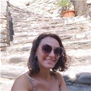 Hai bisogno di un aiuto per i tuoi compiti di italiano, storia e geografia? Sono qui per aiutarti!