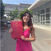 Laureata in scienze farmaceutiche applicate, curriculum in Tossicologia dell'ambiente e degli alimenti, offre ripetizioni in chimica e biologia per ragazzi frequentanti medie e superiori. Diplomata al liceo Linguistico e disposta a dare ripetizioni in spa