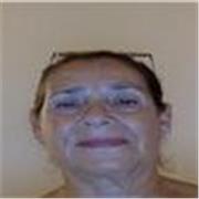 Profesora nativa, con muchos años de experiencia, enseña el idioma a alumnos de IGCSE, IBDP, DELF, DALF