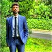Laureato in Economia Aziendale e Specializzato in Consulenza Finanziaria e Professionale