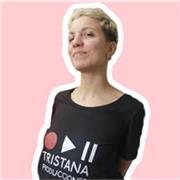 Profesora de Español, nativa. Licenciada en Comunicación y Profesora